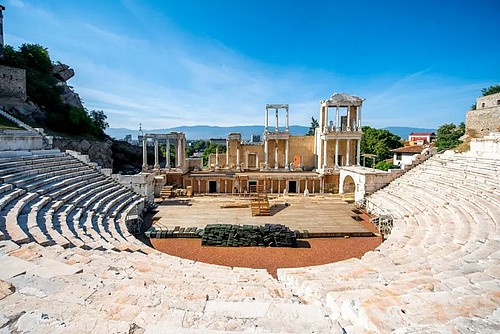 Amfiteatr Plovdiv Bulharsko 500x334.jpg