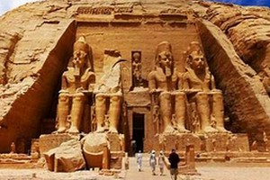 Egypt Asuan Abu Simbel 300x200.jpg