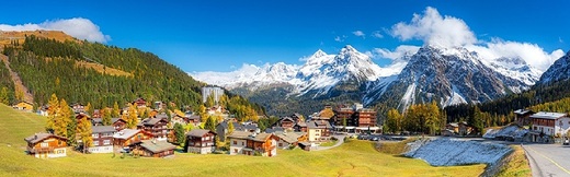 Graubünden  Švýcarsko 800x250 shutterstock_2453961735.jpg