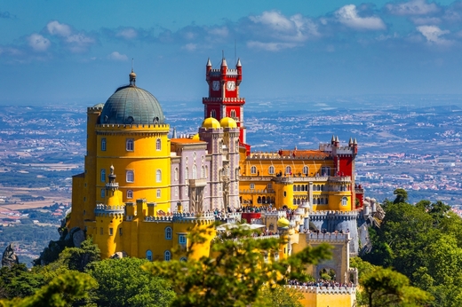 Portugal Pena National Palace, Sintra. shutterstock_2167747521.j