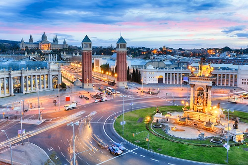 Španělsko Barcelona.  Plaza de Espana 500x334 shutterstock_52006